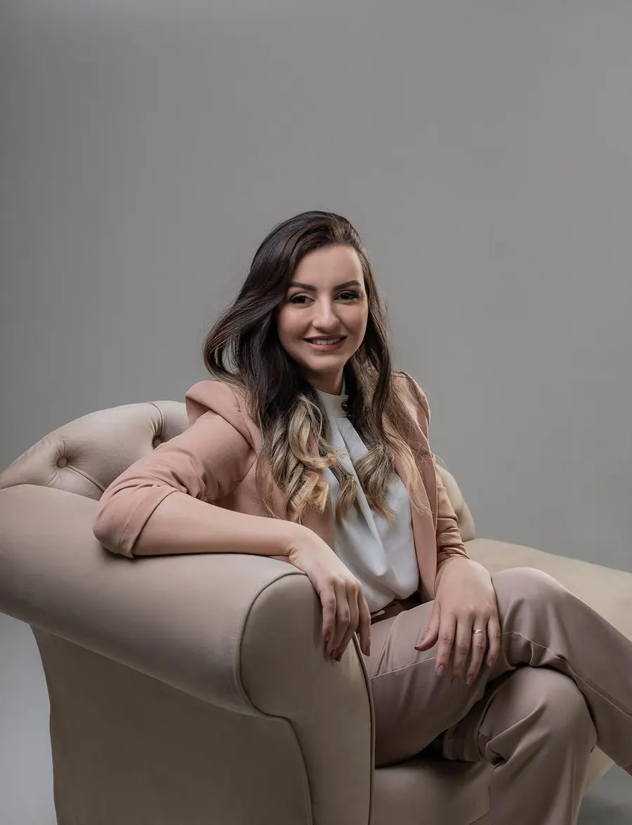 Letícia Cantão em seu consultório